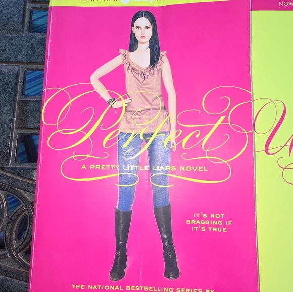 3 books from Prettt Little Liars novel Unbelievable, Flawless & Perfect - Picture 3 of 8